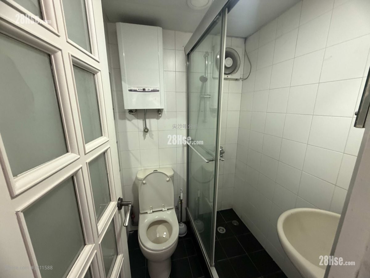 Hillwood Mansion Sell 2 Bedrooms , 1 Bathroom 420 ft²