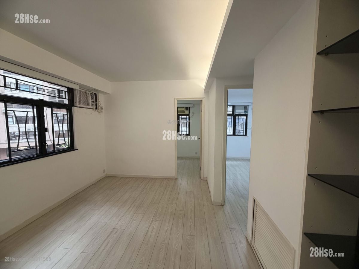 Hillwood Mansion Sell 2 Bedrooms , 1 Bathroom 420 ft²