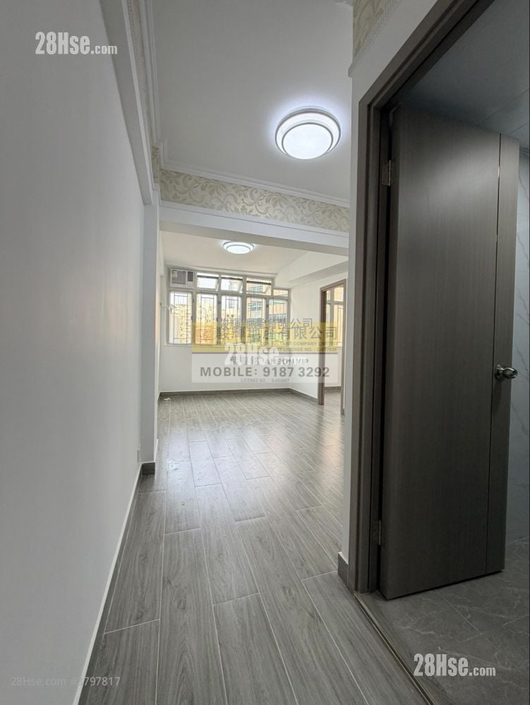 Peony House Sell 3 Bedrooms , 1 Bathroom 395 ft²