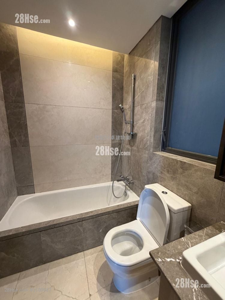 The Austin 租盘 3 房 , 2 浴室 923 平方尺