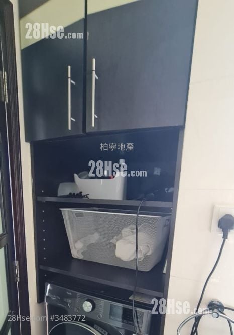 Linway Court Rental 1 Bedroom , 1 Bathroom 524 ft²