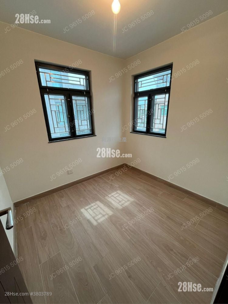 Village Rental 3 Bedrooms , 1 Bathroom 700 ft²