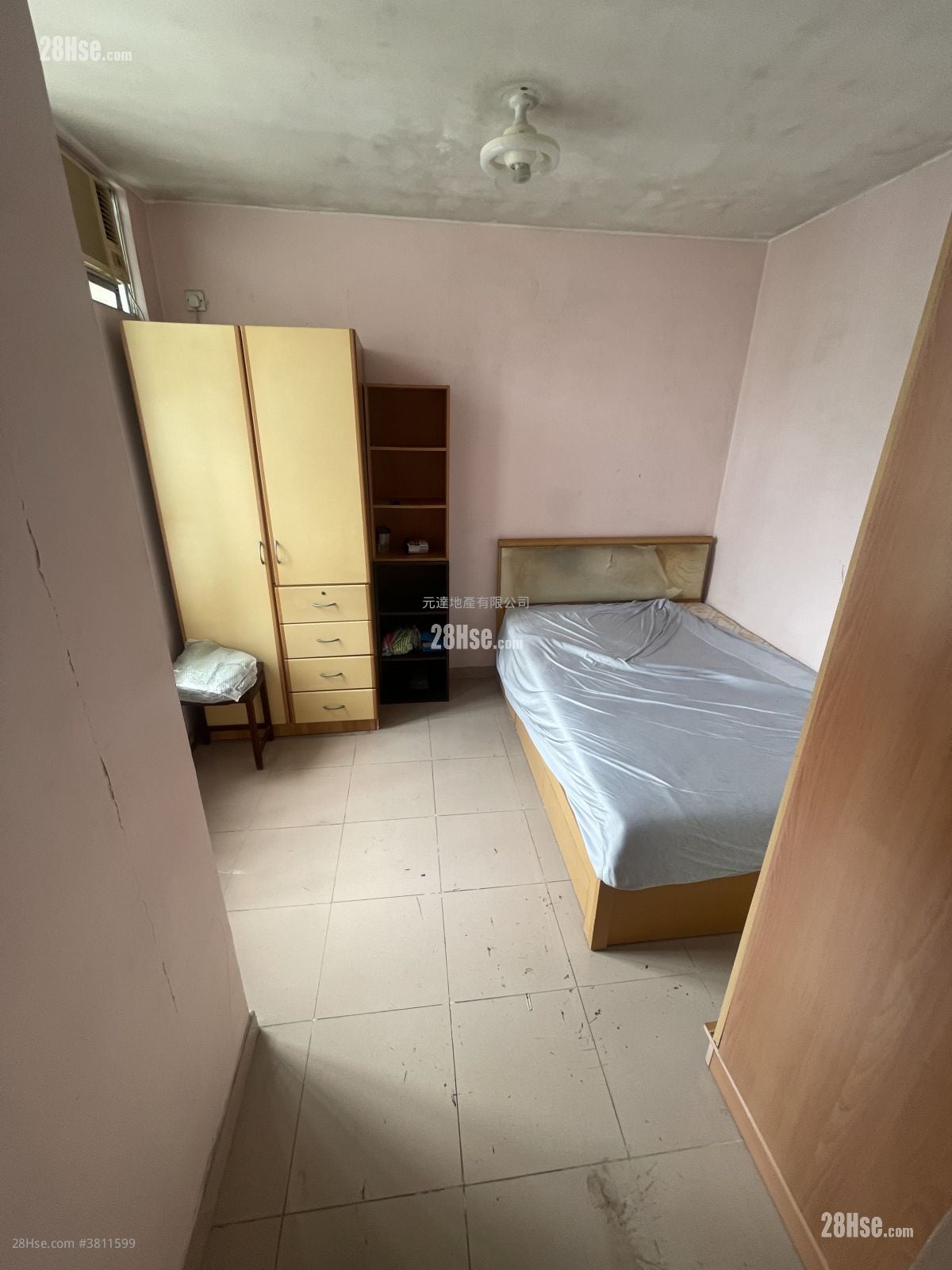 Tin Shing Court Sell 3 Bedrooms , 2 Bathrooms