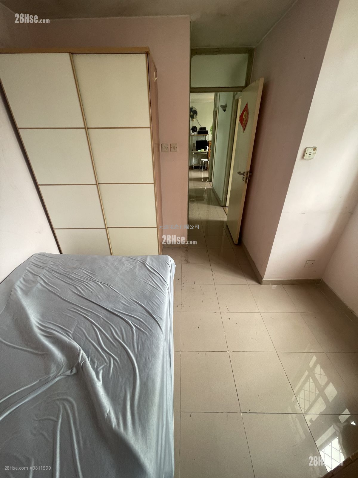Tin Shing Court Sell 3 Bedrooms , 2 Bathrooms