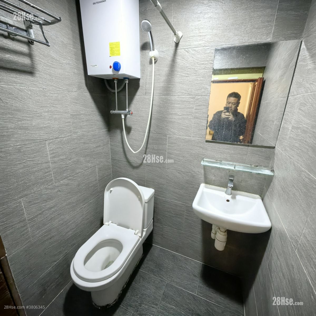 向南楼 租盘 开放式间隔 , 1 浴室 100 平方尺