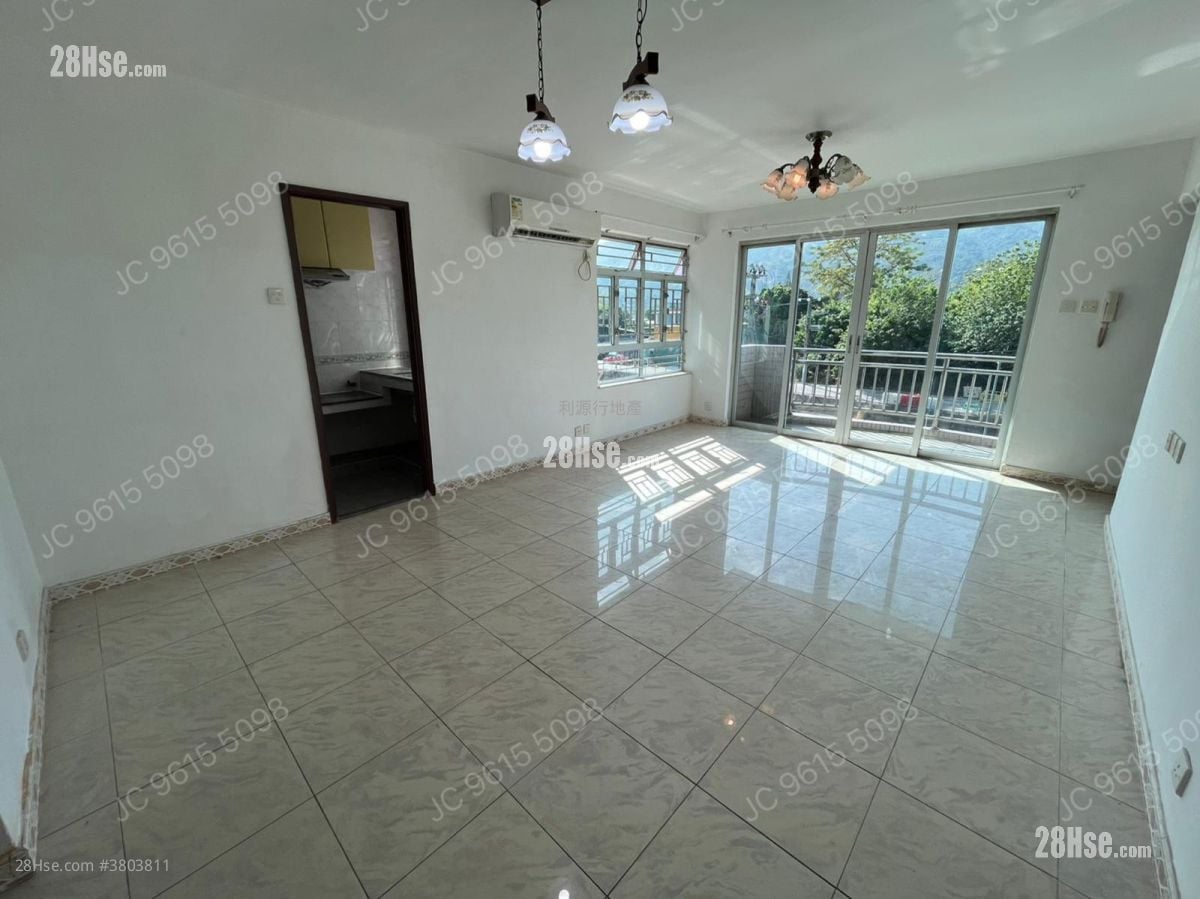 村屋 租盘 3 房 , 1 浴室 700 平方尺