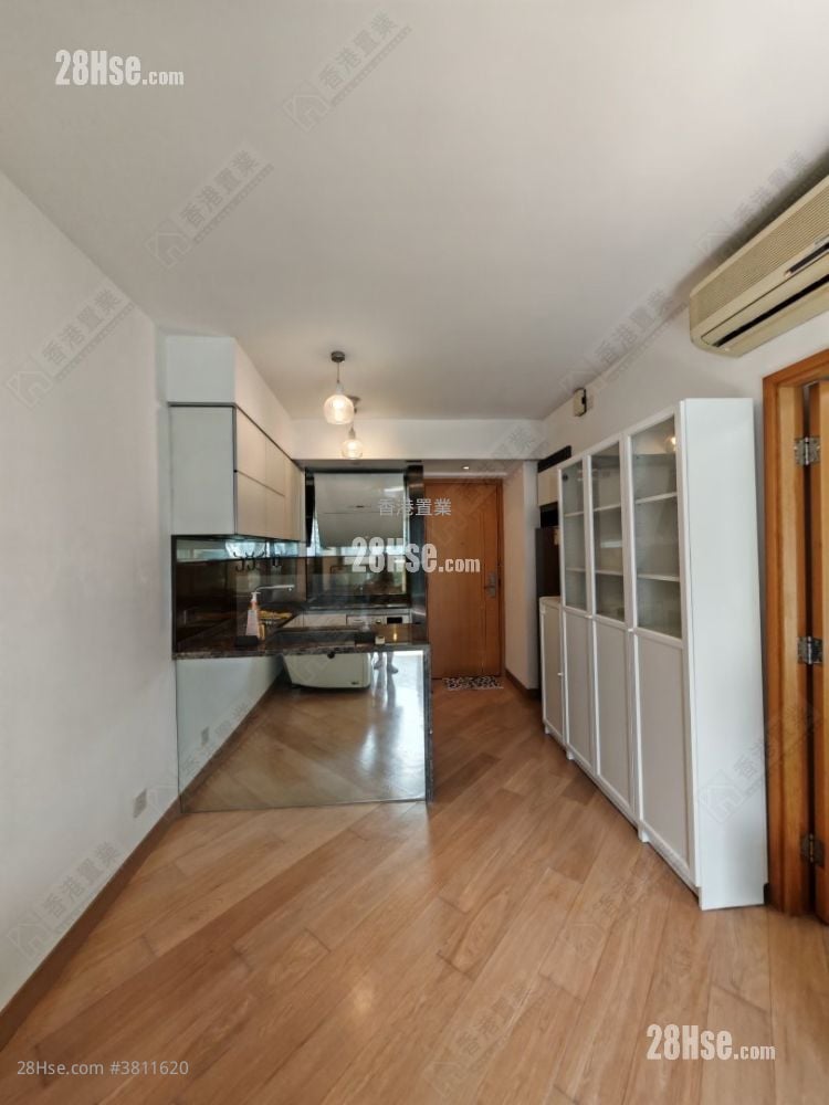 Macpherson Place Sell 1 Bedroom , 1 Bathroom 367 ft²