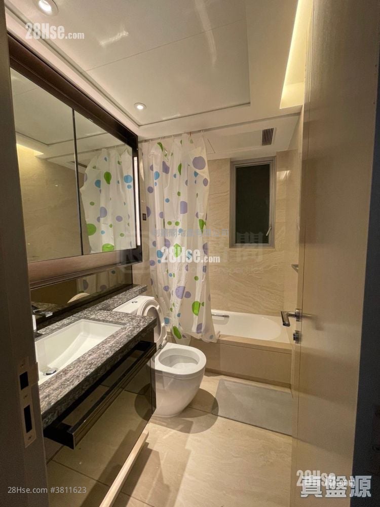 Cullinan West Sell 4 Bedrooms , 3 Bathrooms 1,367 ft²