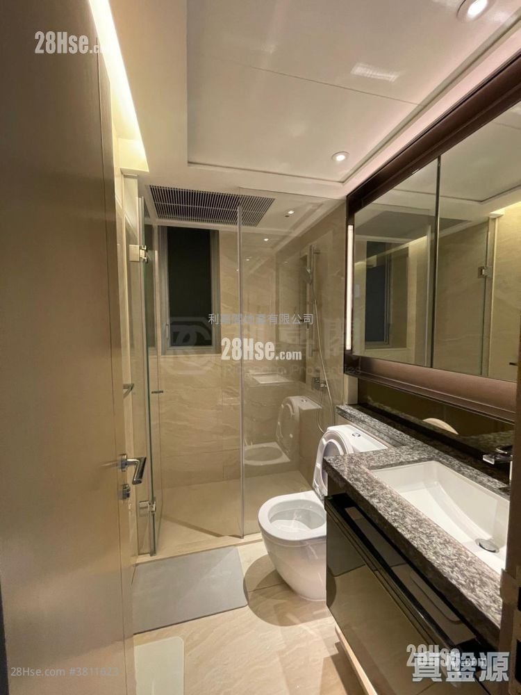 Cullinan West Sell 4 Bedrooms , 3 Bathrooms 1,367 ft²