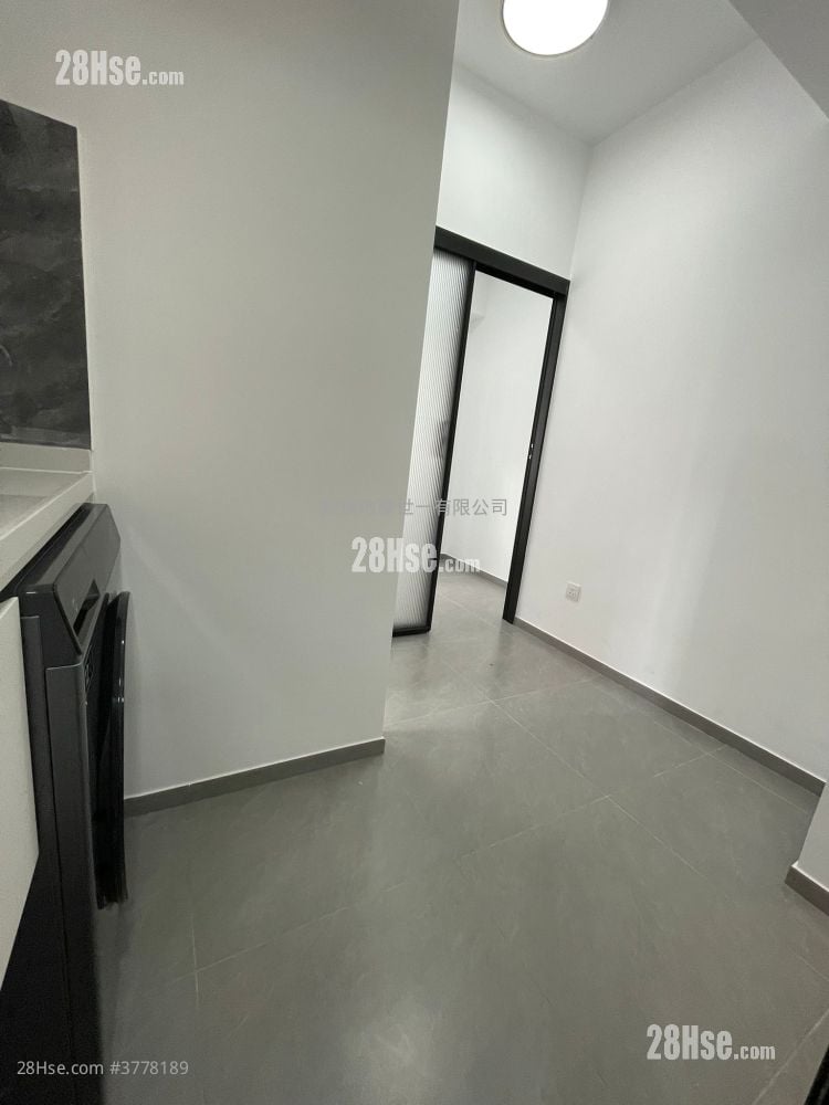 康龄大厦 租盘 2 房 , 1 浴室 200 平方尺