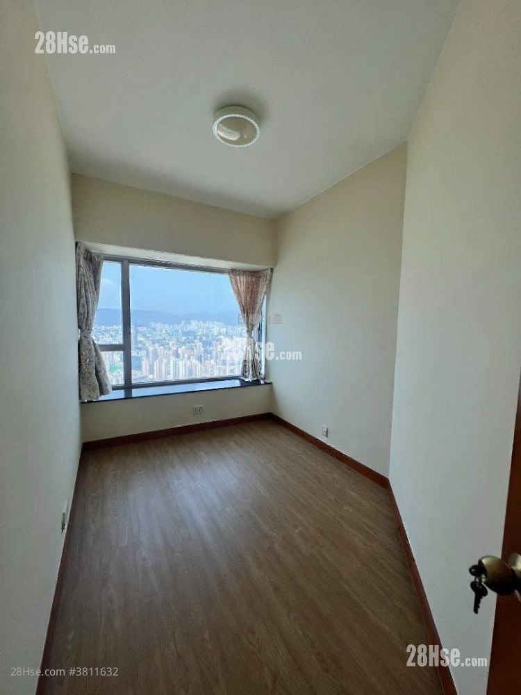 Sorrento Rental 3 Bedrooms , 3 Bathrooms 915 ft²