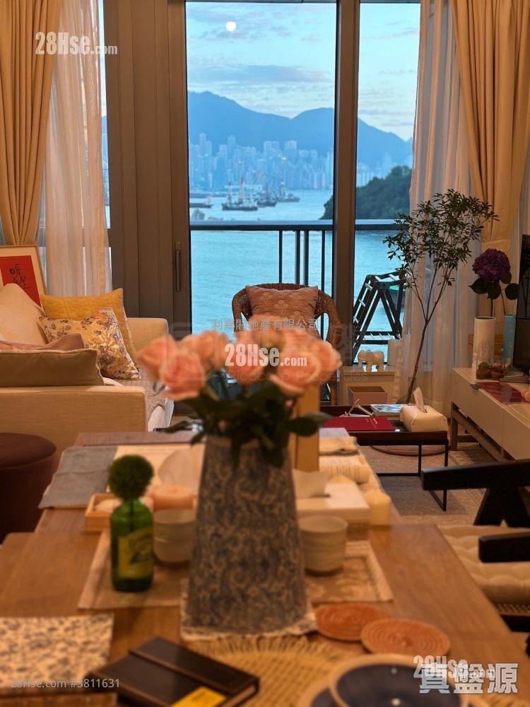 Grand Victoria Sell 3 Bedrooms , 2 Bathrooms 795 ft²