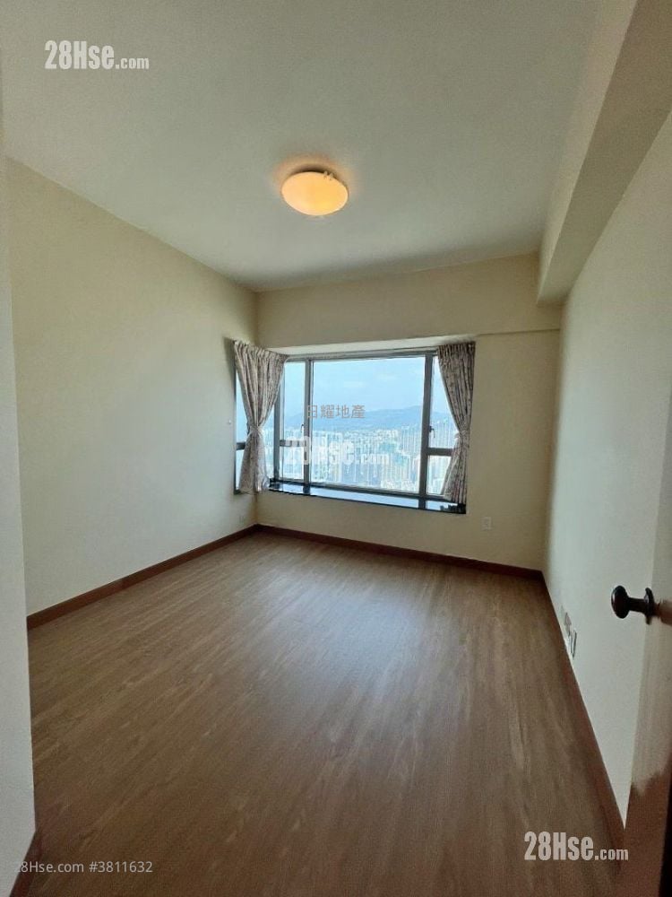 Sorrento Rental 3 Bedrooms , 3 Bathrooms 915 ft²