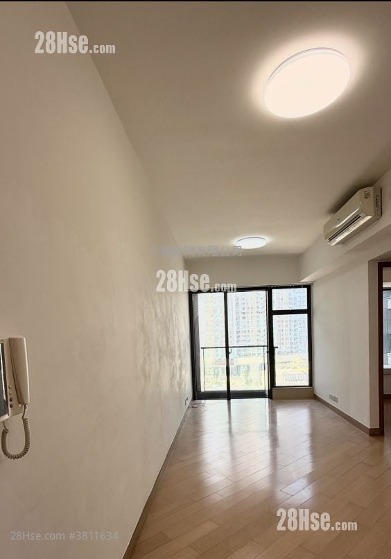 The Wings Rental 2 Bedrooms , 1 Bathroom 551 ft²