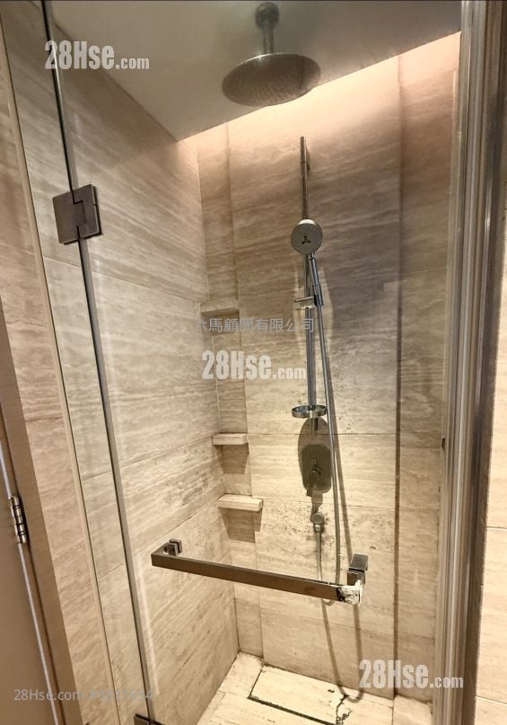 The Wings Rental 2 Bedrooms , 1 Bathroom 551 ft²