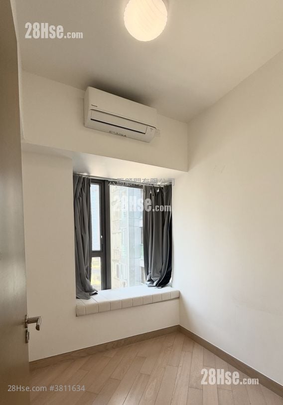 The Wings Rental 2 Bedrooms , 1 Bathroom 551 ft²