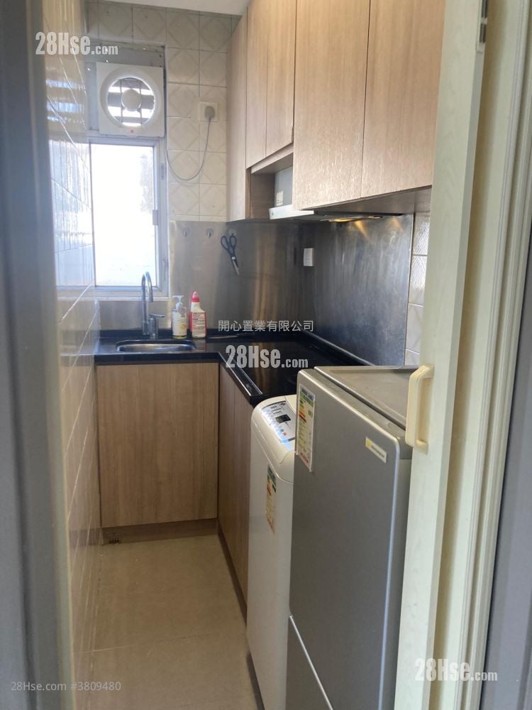 嘉利大廈 租盤 開放式間隔 , 1 浴室 223 平方呎