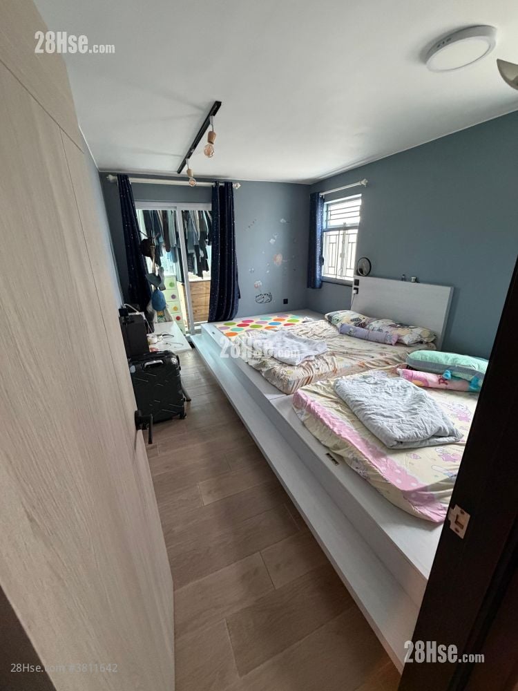 村屋 售盤 2 房 , 1 浴室 700 平方呎