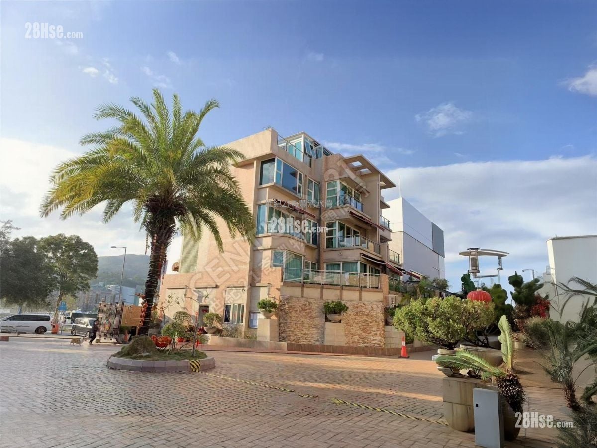 Costa Bello Sell 3 Bedrooms 916 ft²