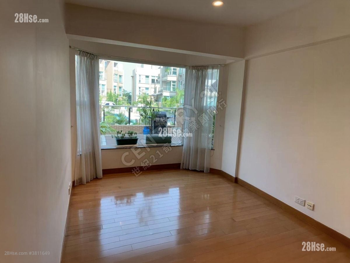 Costa Bello Sell 3 Bedrooms 916 ft²