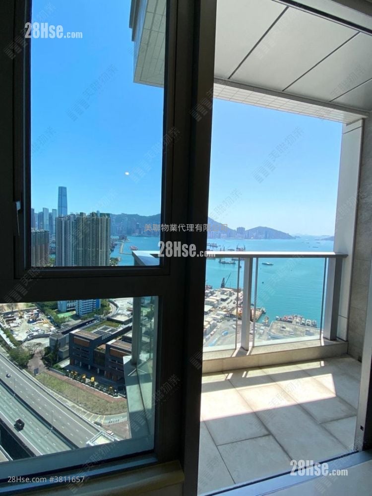 Cullinan West Sell 4 Bedrooms , 4 Bathrooms 1,327 ft²