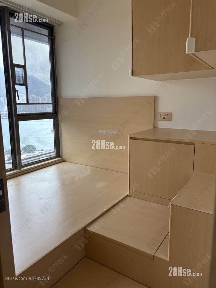 One East Coast Sell 1 Bedroom , 1 Bathroom 270 ft²