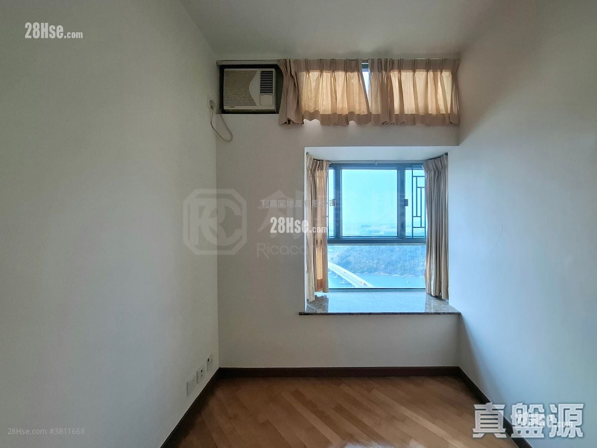 Tung Chung Crescent Rental 3 Bedrooms , 3 Bathrooms 821 ft²