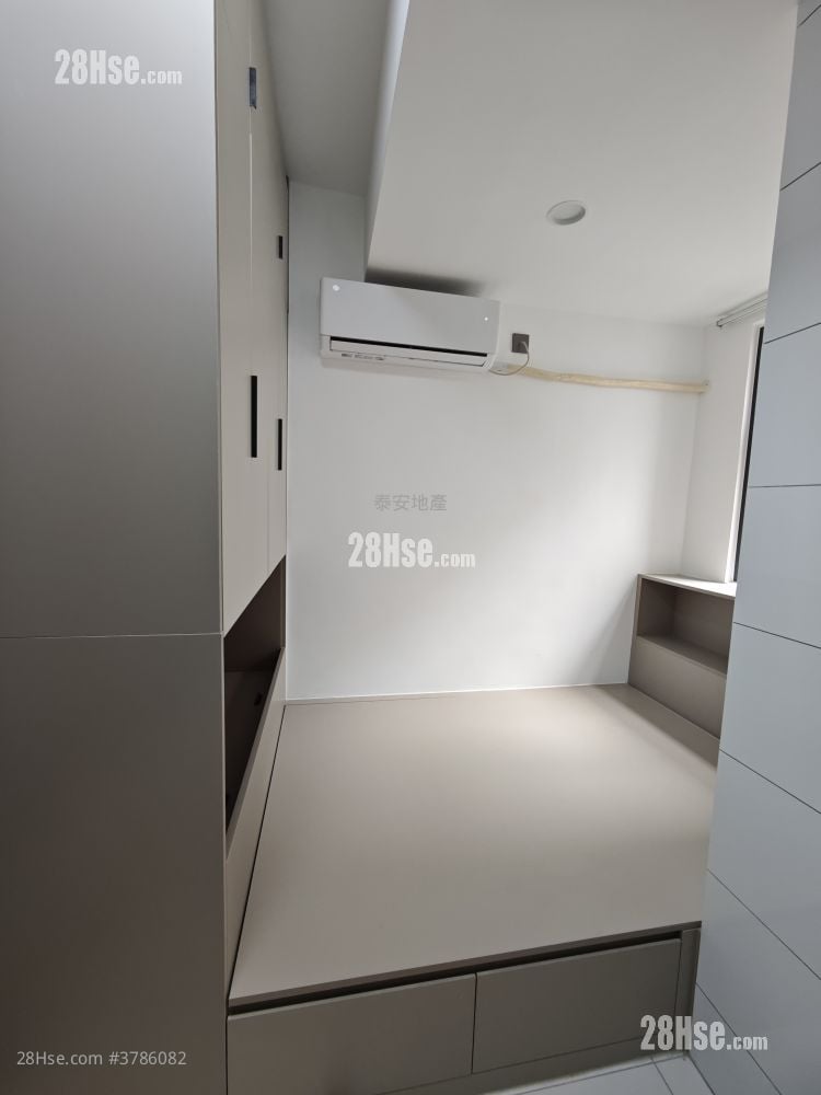 Sun Hing Building Rental 1 Bedroom , 1 Bathroom 250 ft²