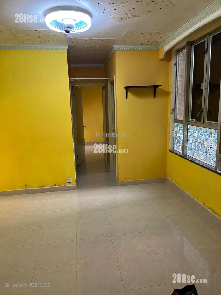 景峰花园 租盘 2 房 , 1 浴室 400 平方尺