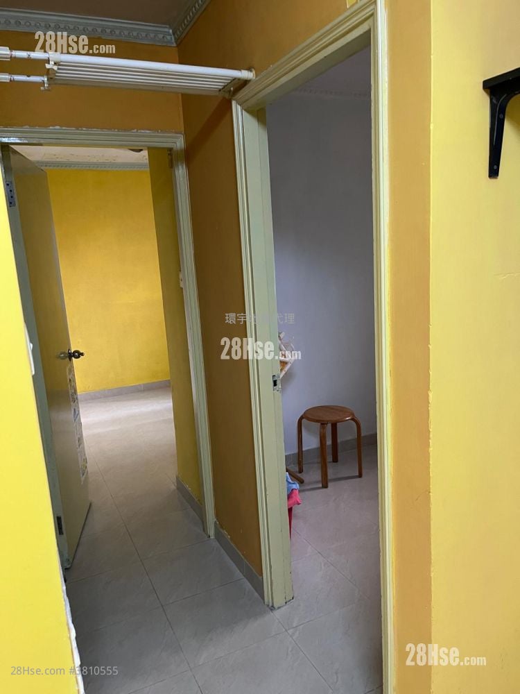 景峰花园 租盘 2 房 , 1 浴室 400 平方尺