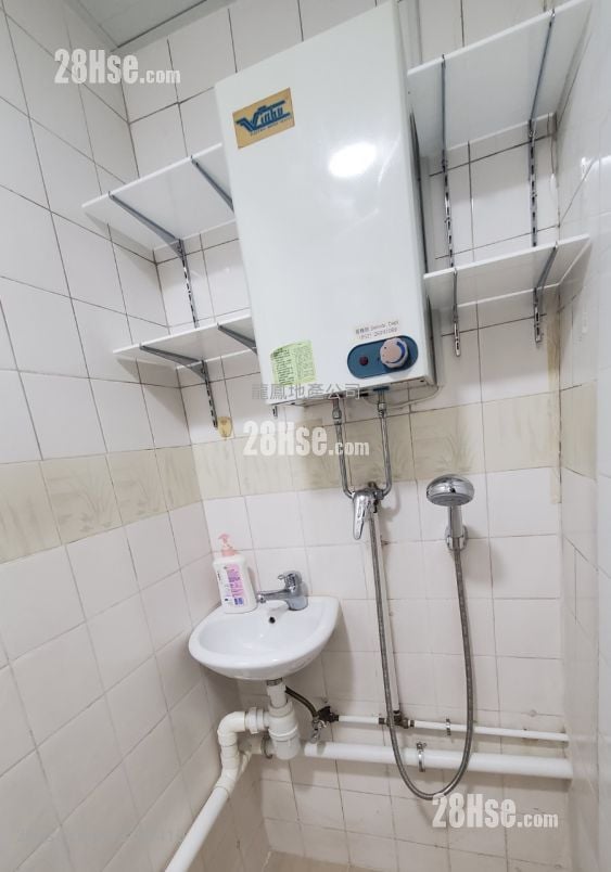 Cheong Fai Mansion Rental Studio , 1 Bathroom 210 ft²