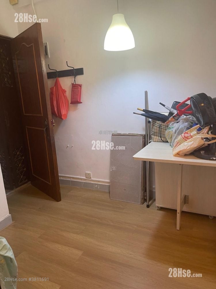 Chinese Mansion Rental 2 Bedrooms , 1 Bathroom 356 ft²