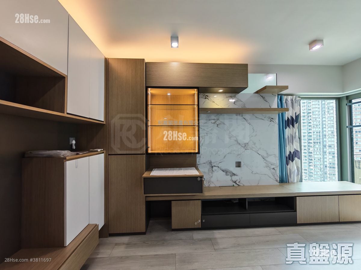 Yoho Town 售盘 2 房 , 1 浴室 422 平方尺