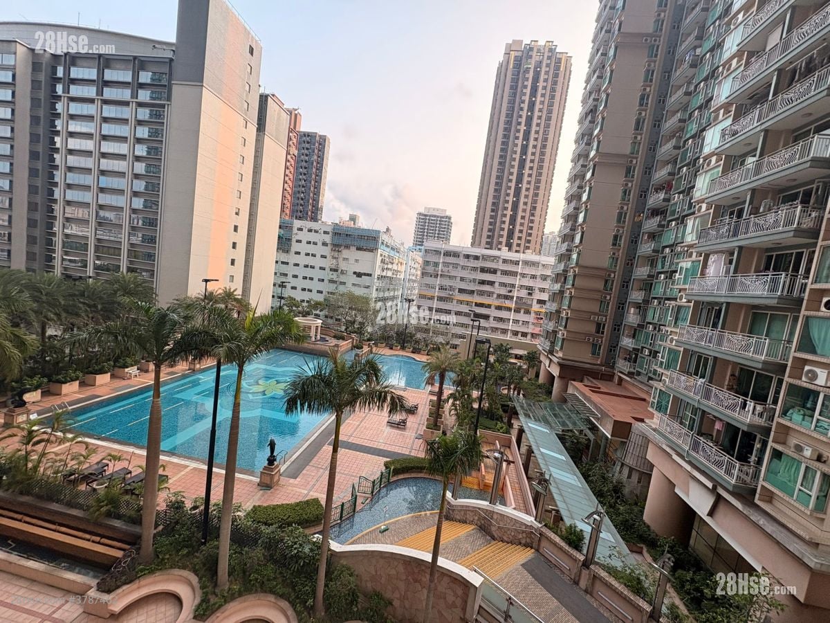 Sky Tower Sell 2 Bedrooms , 1 Bathroom 452 ft²