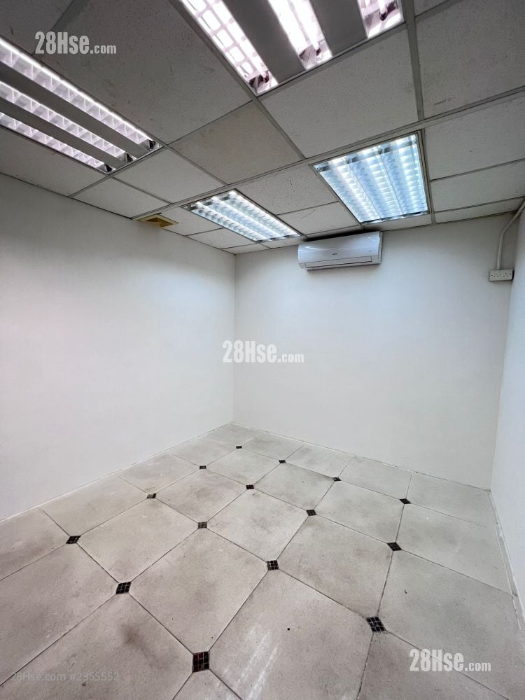 Hang Wai Industrial Centre Rental 1 Toilet 120 ft²