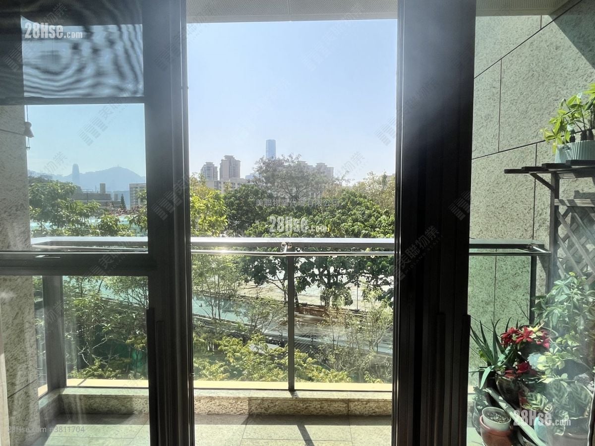 天铸 售盘 4 房 1,247 平方尺