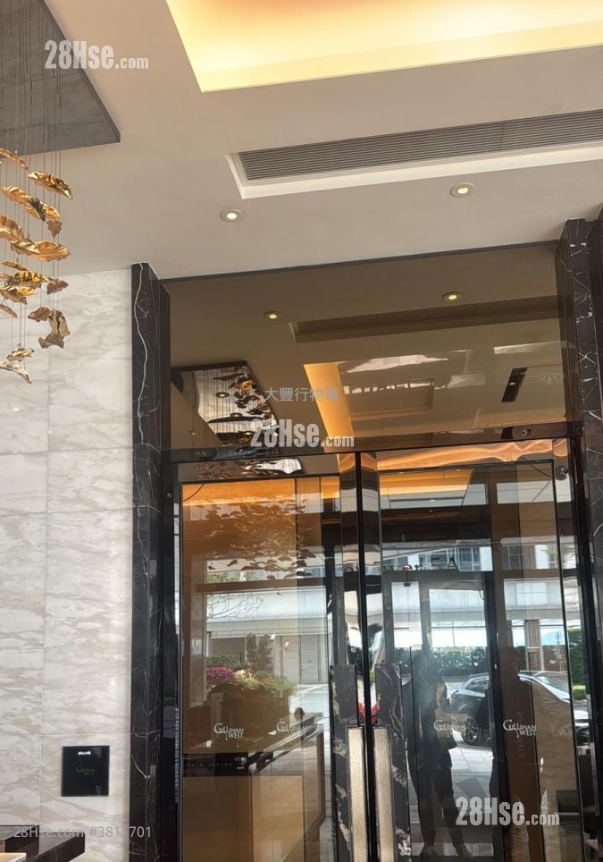 Cullinan West Sell 4 Bedrooms , 3 Bathrooms 1,254 ft²