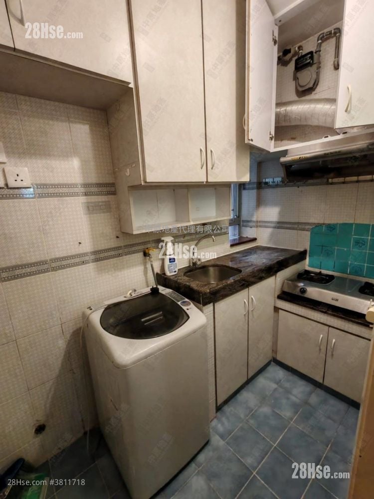 Tsuen Wan Centre Sell 1 Bedroom , 1 Bathroom 324 ft²