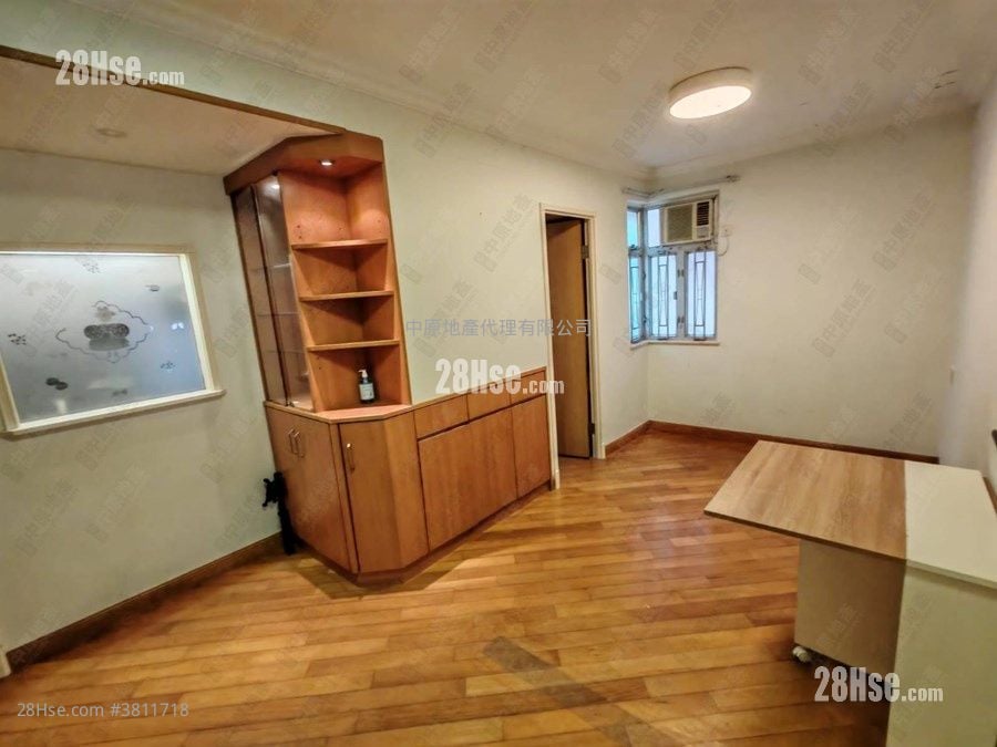 Tsuen Wan Centre Sell 1 Bedroom , 1 Bathroom 324 ft²