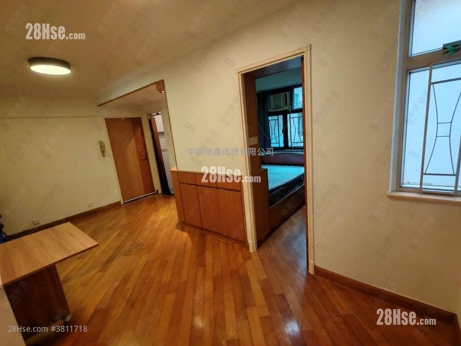 Tsuen Wan Centre Sell 1 Bedroom , 1 Bathroom 324 ft²