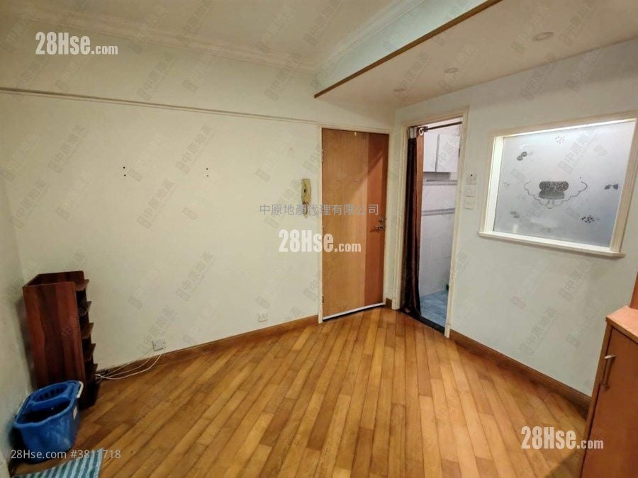 Tsuen Wan Centre Sell 1 Bedroom , 1 Bathroom 324 ft²