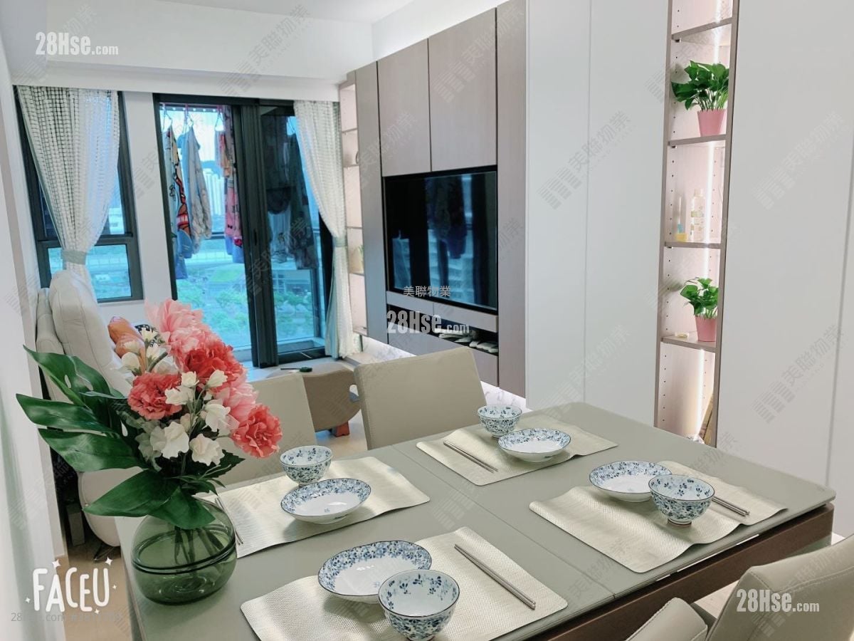 Victoria Skye Sell 3 Bedrooms , 2 Bathrooms 661 ft²