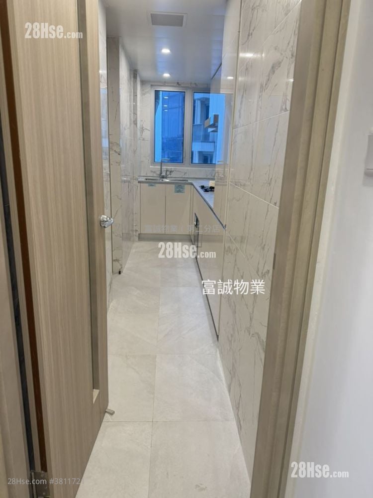 亲海駅 售盘 3 房 , 3 浴室 707 平方尺