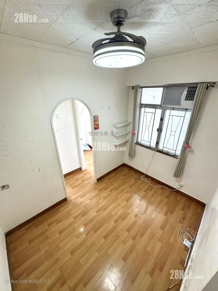 永利中心 租盘 2 房 , 1 浴室 254 平方尺