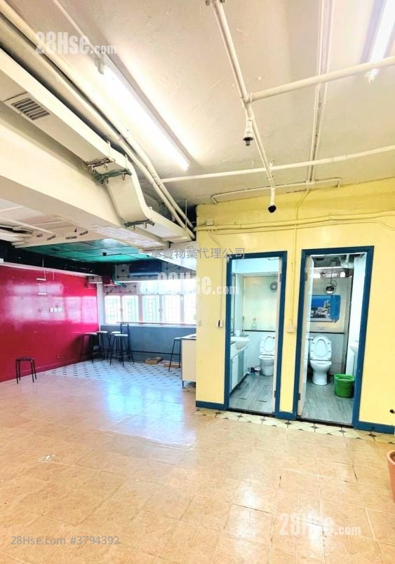 亿利工业中心 租盘 3 房 , 1 厕所 1,350 平方尺