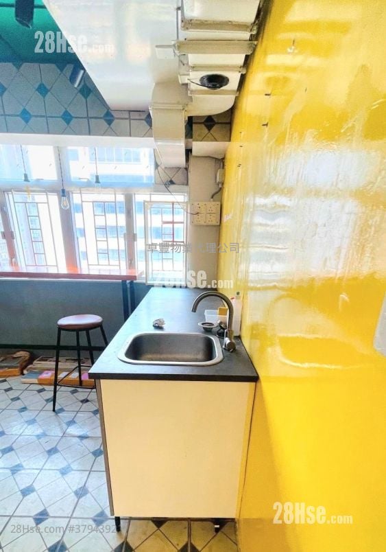 亿利工业中心 租盘 3 房 , 1 厕所 1,350 平方尺