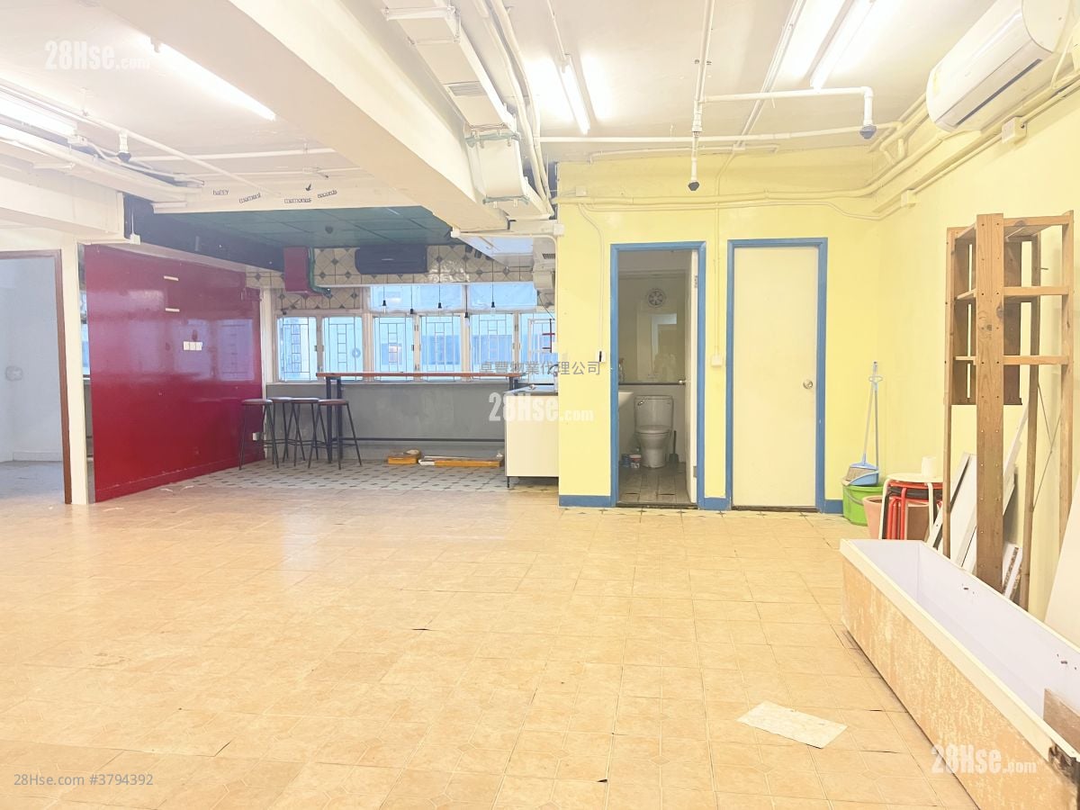 亿利工业中心 租盘 3 房 , 1 厕所 1,350 平方尺