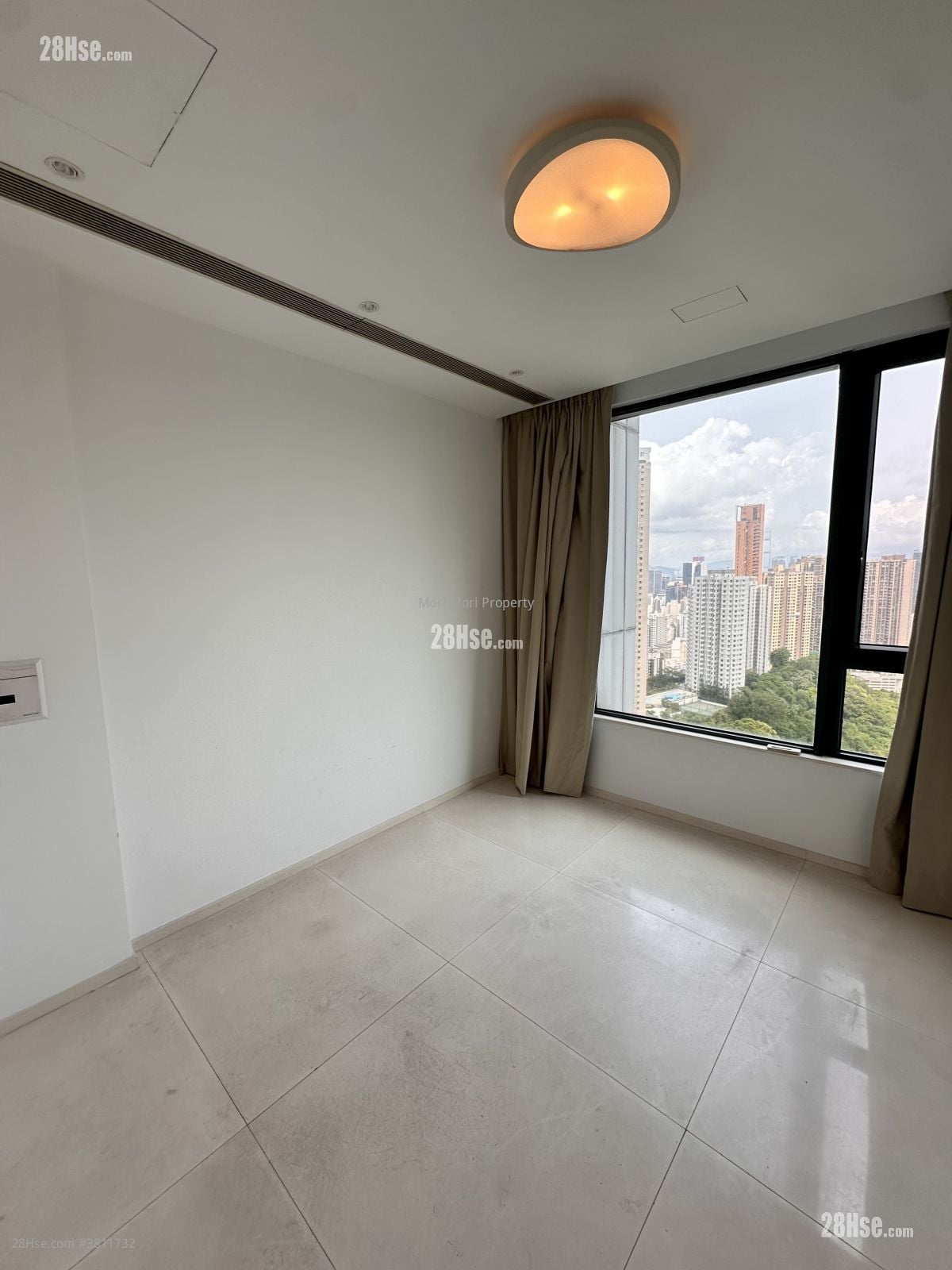 嘉仑台 租盘 3 房 , 2 浴室 1,411 平方尺