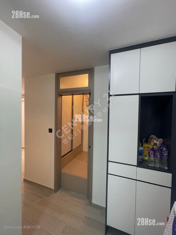 Kam Chun Court Sell 2 Bedrooms 427 ft²