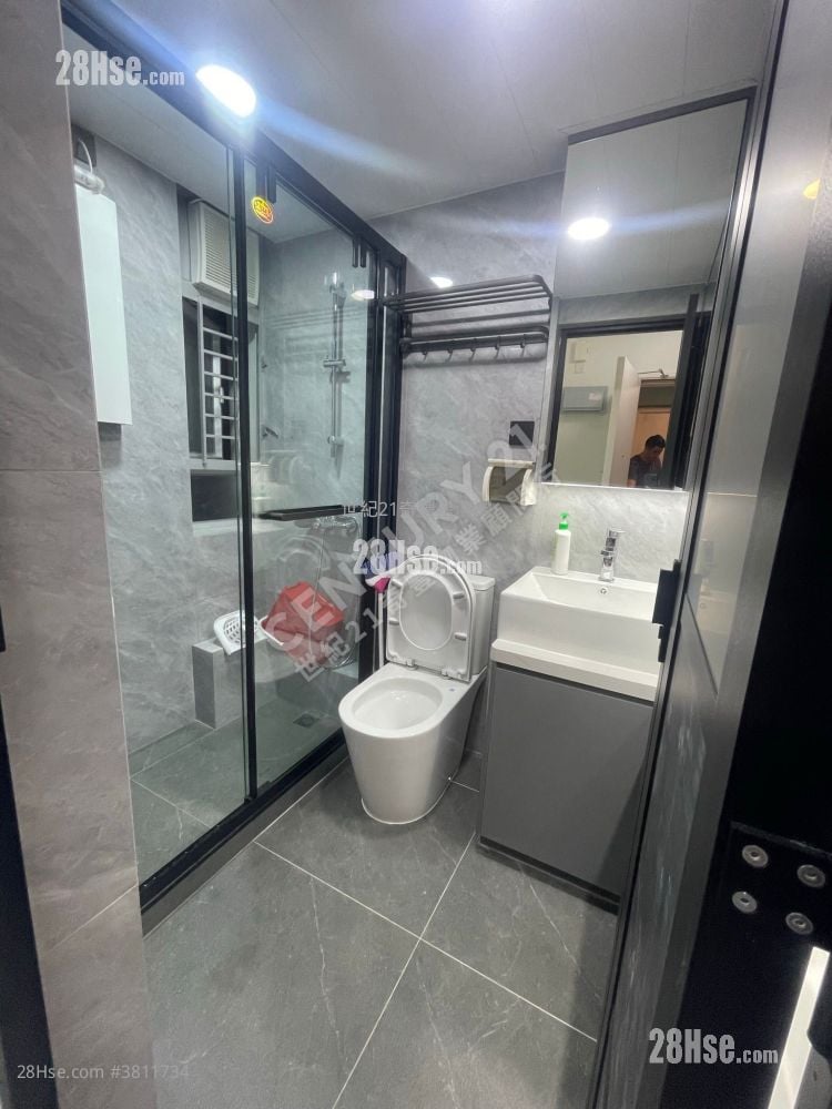 Kam Chun Court Sell 2 Bedrooms 427 ft²